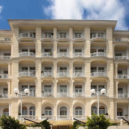 Hotel Bristol Lovran Exterior foto