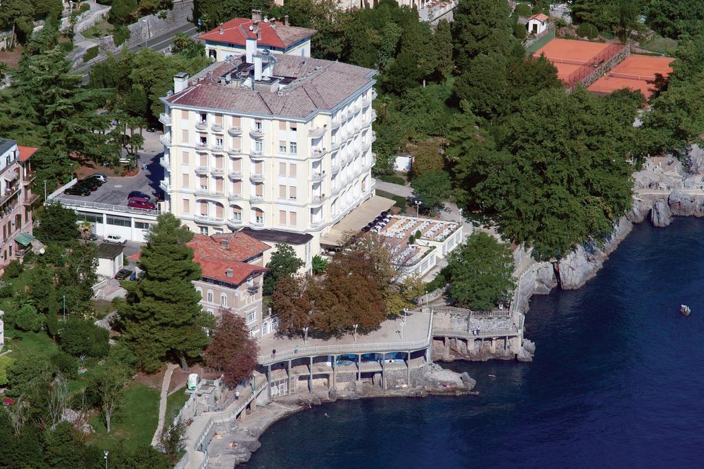 Hotel Bristol Lovran Exterior foto