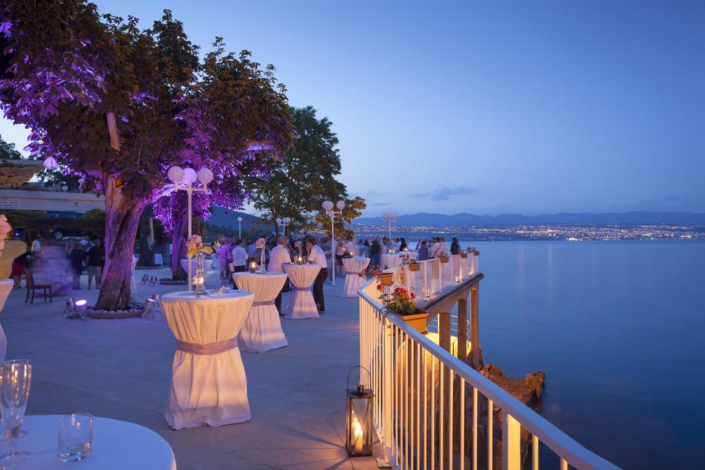 Hotel Bristol Lovran Exterior foto